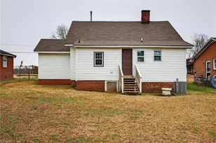 2820 Manchester St, Winston-Salem, NC 27105 - Photo 26