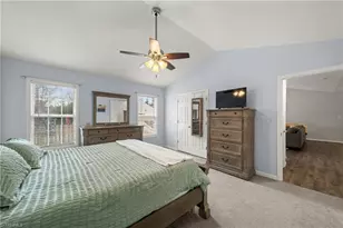 5800 Edgebrook Ct, Jamestown, NC 27282 - Photo 22