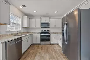 4604 Heatherly Rd, Winston-Salem, NC 27105 - Photo 8