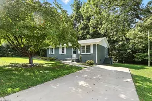 304 Roanoke St, Reidsville, NC 27320 - Photo 1