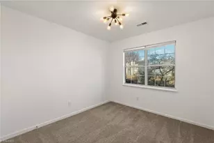 4336 Edith Ln, Greensboro, NC 27409 - Photo 18