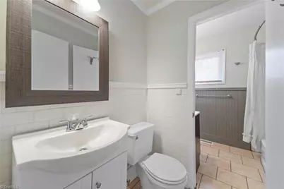 2801 Wynnewood Drive, Greensboro, NC 27408 - Photo 18