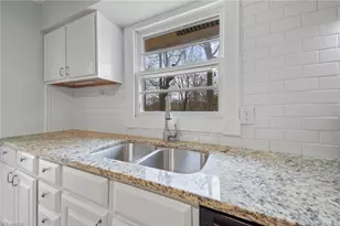 2801 Wynnewood Dr, Greensboro, NC 27408 - Photo 12