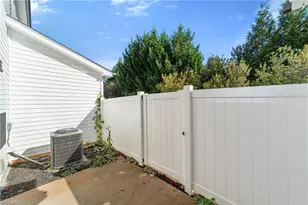 4951 Cannon Crossing Wy, Greensboro, NC 27410 - Photo 6