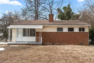 1129 Bridges Dr, High Point, NC 27262 - Photo 2