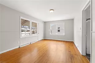 1129 Bridges Dr, High Point, NC 27262 - Photo 4