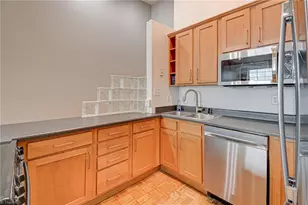 101 N Chestnut St, Winston-Salem, NC 27101 - Photo 10