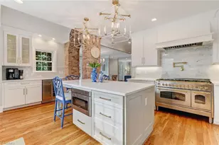 210 Country Club Dr, Greensboro, NC 27408 - Photo 18