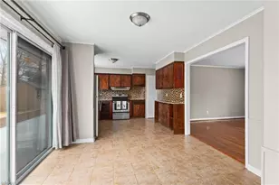 2411 Wooding Pl, Greensboro, NC 27407 - Photo 6