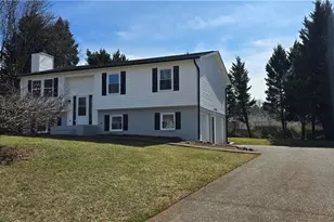 3317 Coventry Forest Ln, King, NC 27021 - Photo 4