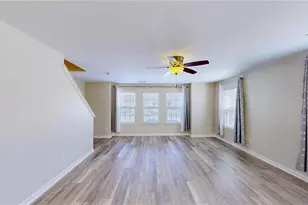 467 Ridgebrooke Dr, High Point, NC 27265 - Photo 2