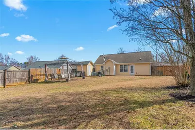 719 Arden Street, Burlington, NC 27215 - Photo 18