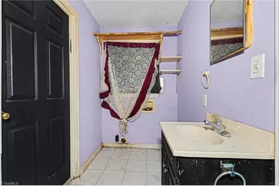 1203 Ridge Avenue, Eden, NC 27288 - Photo 20