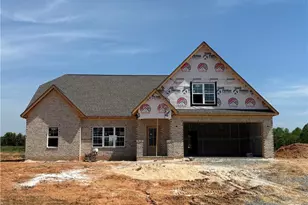 178 Sandpiper Dr, Lexington, NC 27295 - Photo 1