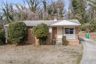 613 Woodridge Ln, High Point, NC 27262 - Photo 1