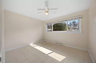 613 Woodridge Ln, High Point, NC 27262 - Photo 10