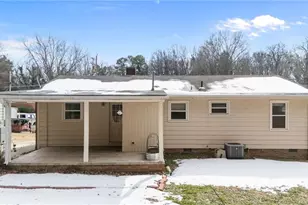 613 Woodridge Ln, High Point, NC 27262 - Photo 16