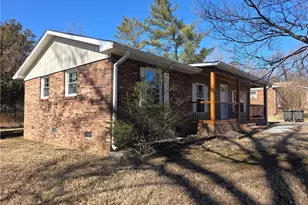 3868 Hartford St, Winston-Salem, NC 27106 - Photo 2