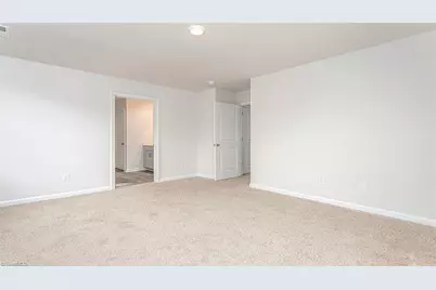 1549 Hamilton Hills Drive, Greensboro, NC 27406 - Photo 8