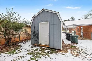 224 Foxcroft Dr, Winston-Salem, NC 27103 - Photo 16