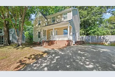 3801 Pineway Drive, Greensboro, NC 27405 - Photo 2