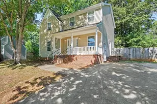 3801 Pineway Dr, Greensboro, NC 27405 - Photo 2
