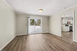 3801 Pineway Dr, Greensboro, NC 27405 - Photo 6