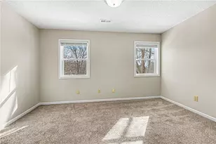 3801 Pineway Dr, Greensboro, NC 27405 - Photo 14