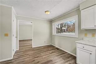 3801 Pineway Dr, Greensboro, NC 27405 - Photo 10