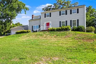 1408 Sweetbriar Ct, High Point, NC 27262 - Photo 2