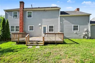 1408 Sweetbriar Ct, High Point, NC 27262 - Photo 28