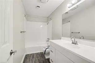 1408 Sweetbriar Ct, High Point, NC 27262 - Photo 20