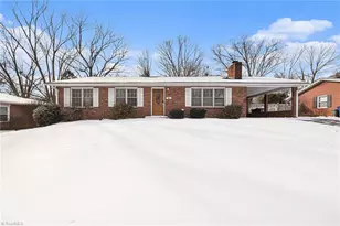 1348 Waybridge Ln, Winston-Salem, NC 27103 - Photo 4