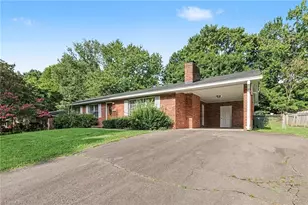 1348 Waybridge Ln, Winston-Salem, NC 27103 - Photo 2