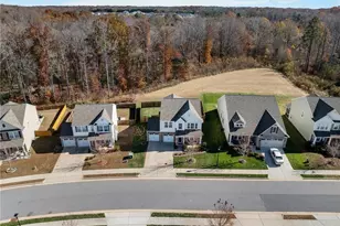 1325 Red Deer Dr, Kernersville, NC 27284 - Photo 4