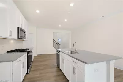 131 Briarwood Lane, Bermuda Run, NC 27006 - Photo 2