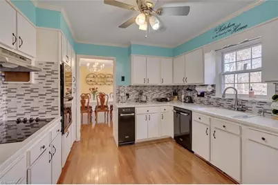 1016 Shalimar Drive, High Point, NC 27262 - Photo 2