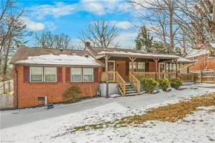 2780 Woodvale Dr, Winston-Salem, NC 27127 - Photo 2