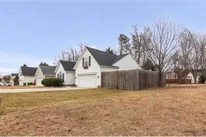 3332 Barnsdale Road, Jamestown, NC 27282 - Photo 4