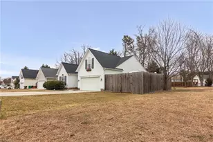 3332 Barnsdale Rd, Jamestown, NC 27282 - Photo 4