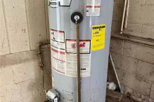 609 Creek Ridge Rd, Greensboro, NC 27406 - Photo 6