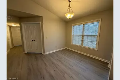 6706 Friendly Avenue #1L, Greensboro, NC 27410 - Photo 8