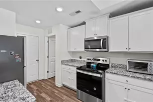 4035 Meredith Woods Ln, Winston-Salem, NC 27107 - Photo 6