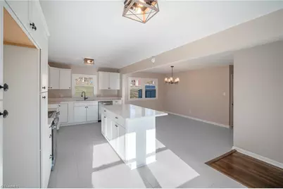 307 Foxcroft Drive, Winston-Salem, NC 27103 - Photo 6