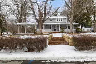 1102 Courtland Ave, Reidsville, NC 27320 - Photo 2