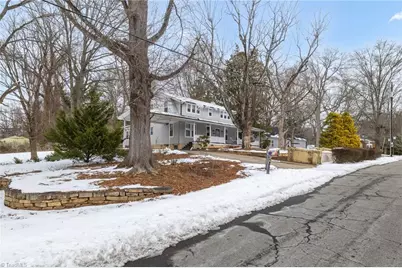 1102 Courtland Avenue, Reidsville, NC 27320 - Photo 4