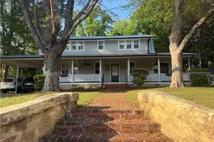 1102 Courtland Ave, Reidsville, NC 27320 - Photo 1