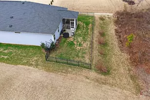 205 Summer Ranch Dr, Fuquay-Varina, NC 27526 - Photo 4