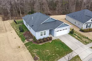 205 Summer Ranch Dr, Fuquay-Varina, NC 27526 - Photo 2