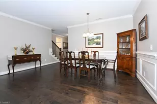 402 Kingsbridge Ct, Greensboro, NC 27455 - Photo 8